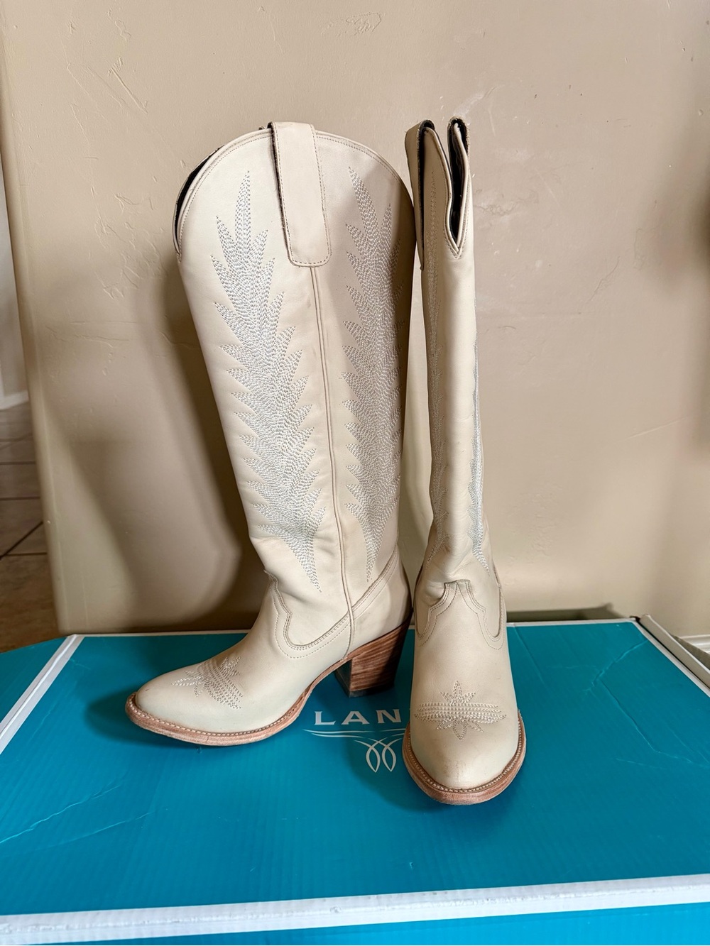 LANE WOMEN'S JENTRY KNEE HIGH WESTERN BOOTS - ROUND TOE